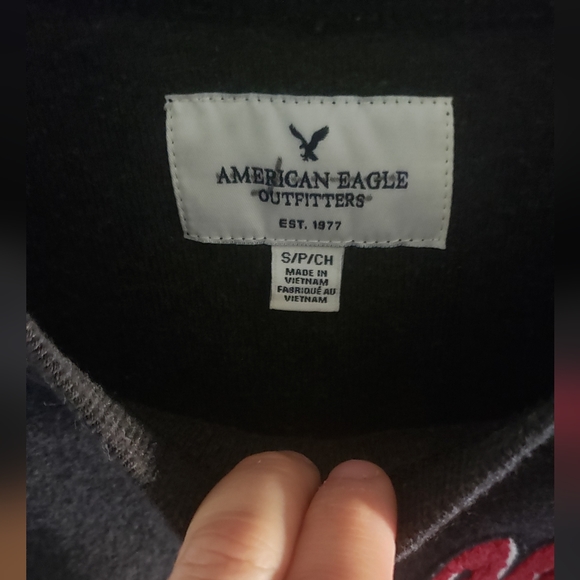 American Eagles Outfitters 'Say Yes' Crewneck Swester Size Small - Picture 4 of 10